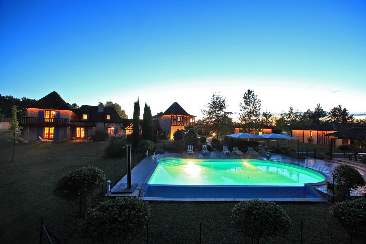 Au Jardin Fleuri Hotell Bosset Exteriör bild