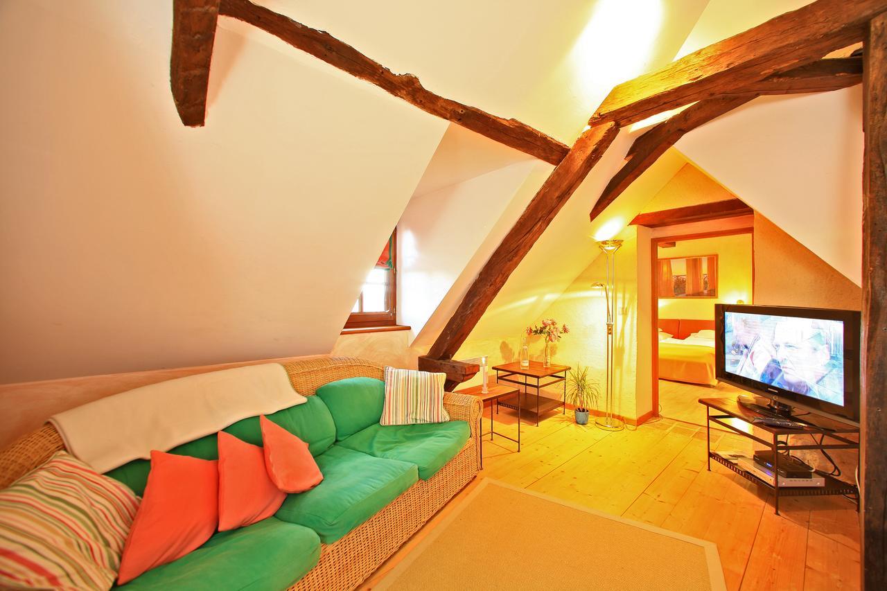 Au Jardin Fleuri Hotell Bosset Rum bild